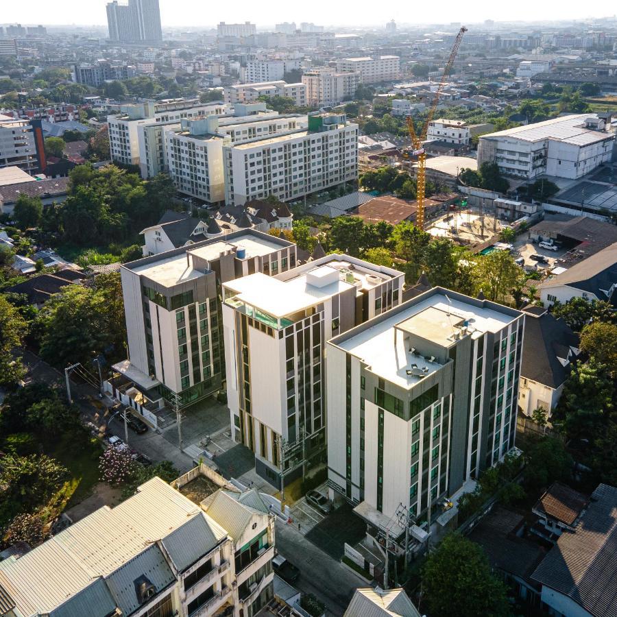 Wellness Stay & Hotel Sukhumvit 107 バンコク都 エクステリア 写真