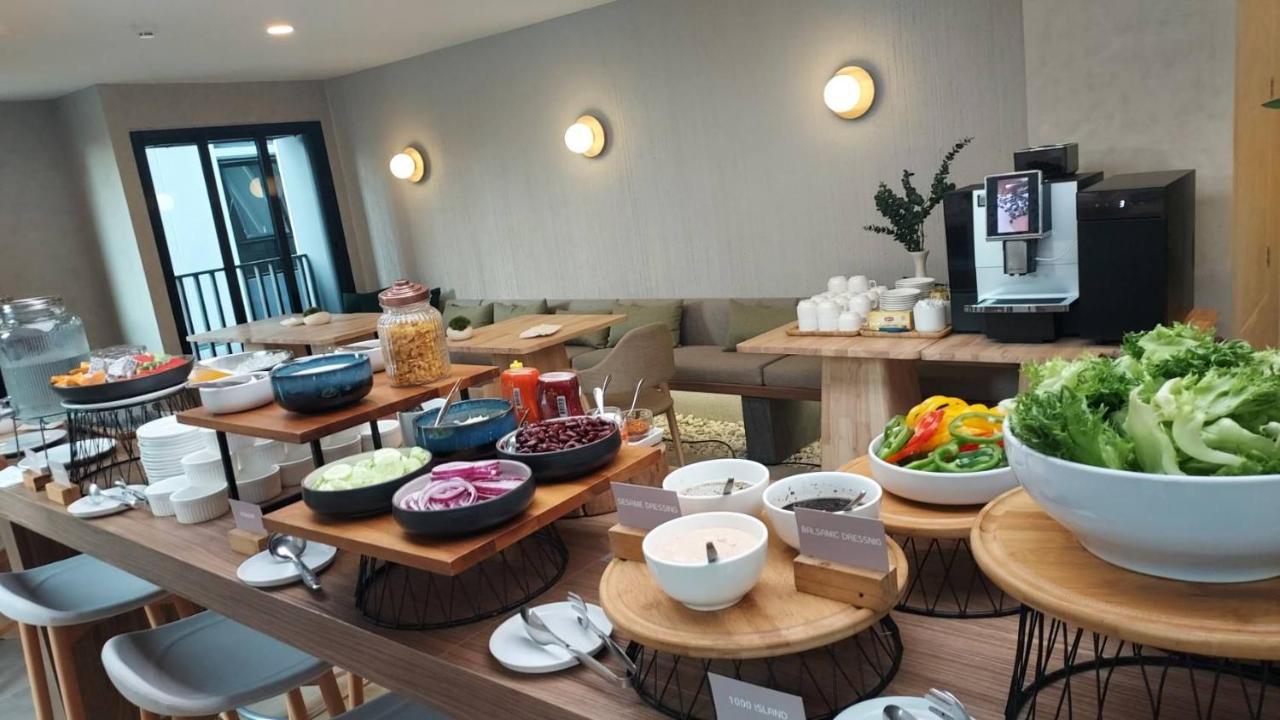 Wellness Stay & Hotel Sukhumvit 107 バンコク都 エクステリア 写真