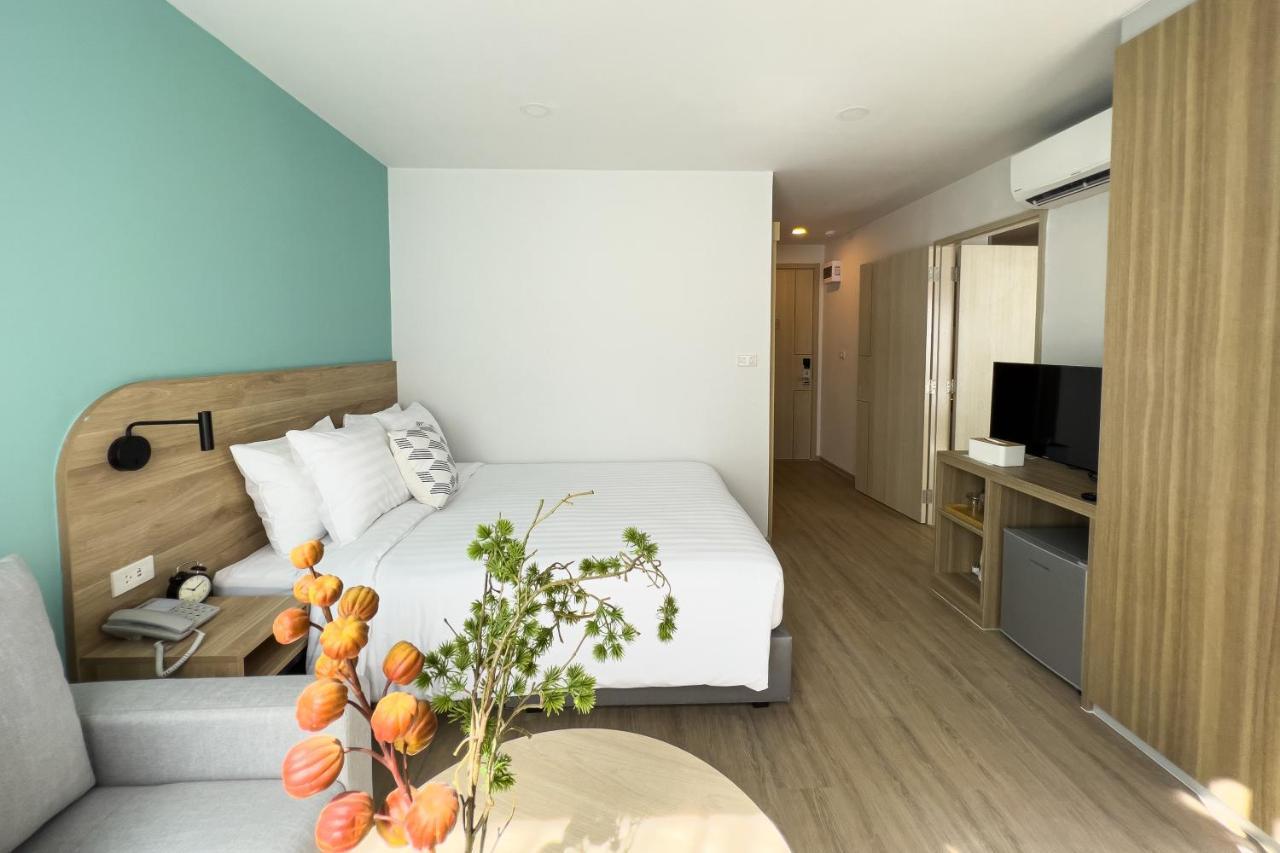Wellness Stay & Hotel Sukhumvit 107 バンコク都 エクステリア 写真
