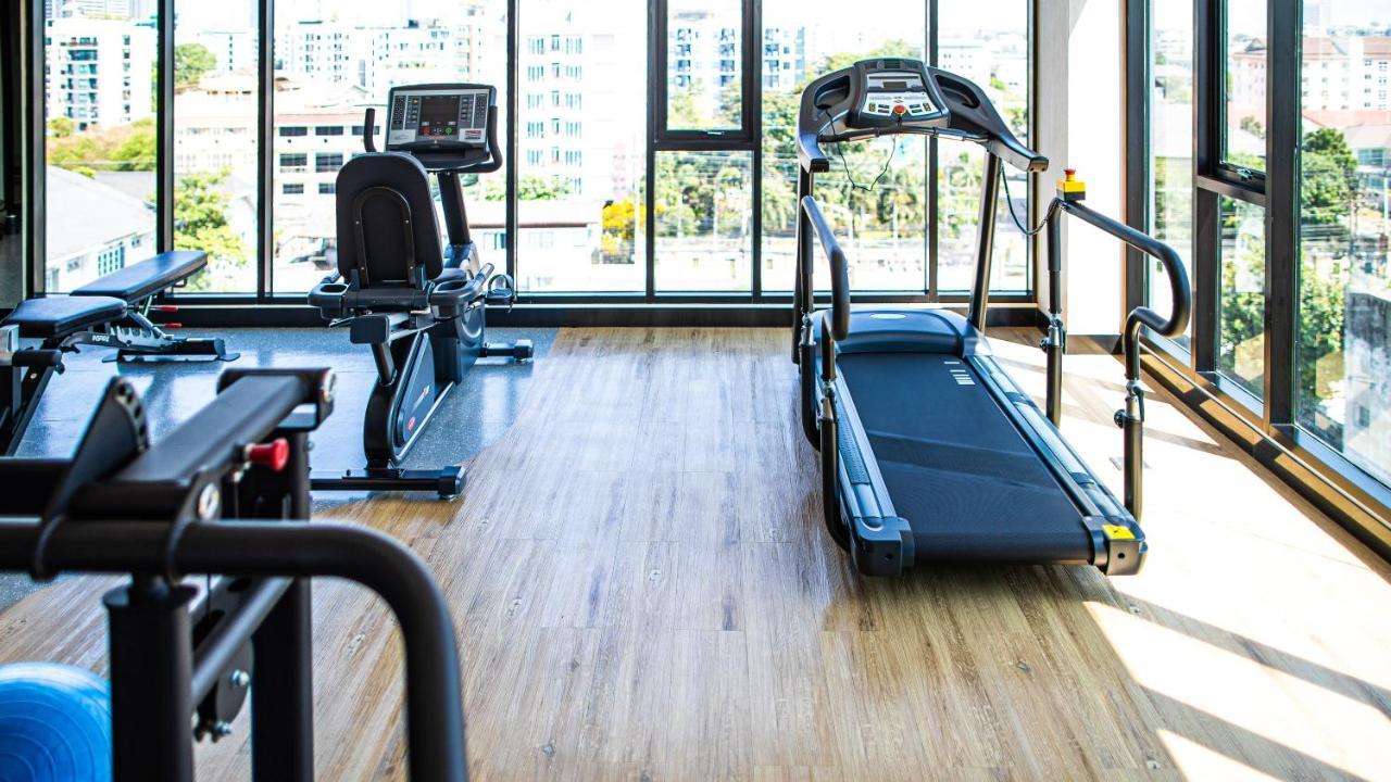 Wellness Stay & Hotel Sukhumvit 107 バンコク都 エクステリア 写真