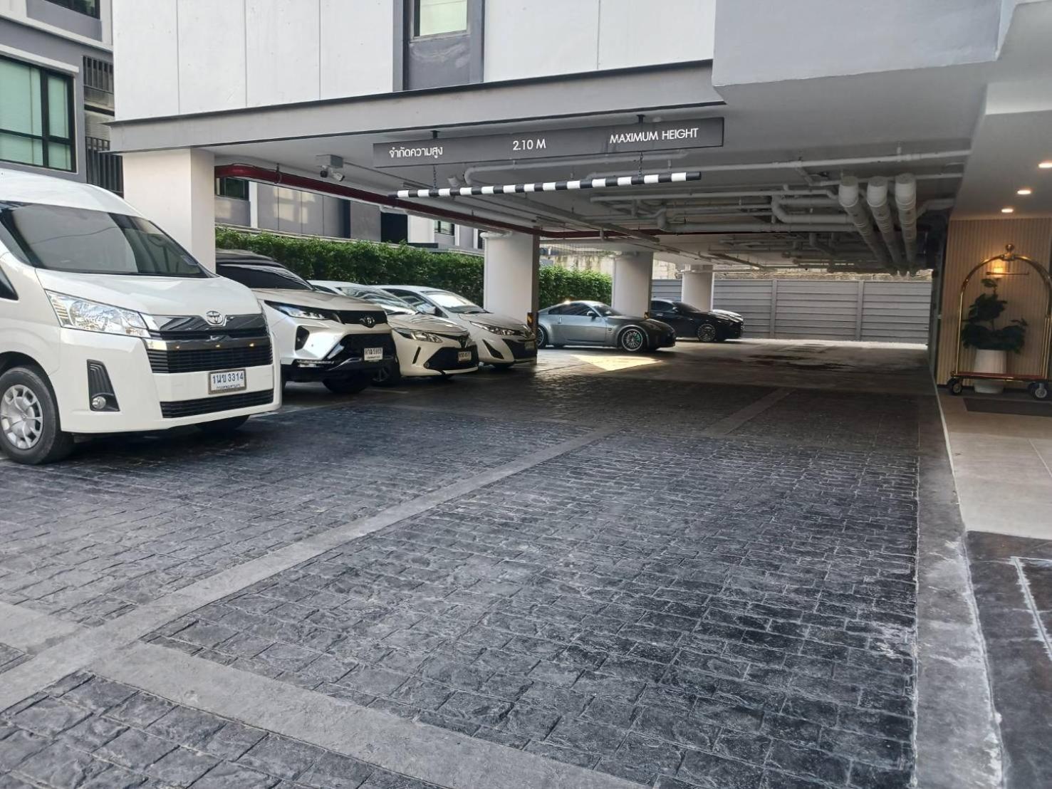 Wellness Stay & Hotel Sukhumvit 107 バンコク都 エクステリア 写真